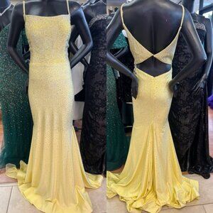 Yellow amarra prom dress size 16 stretch jersey fabric nwt